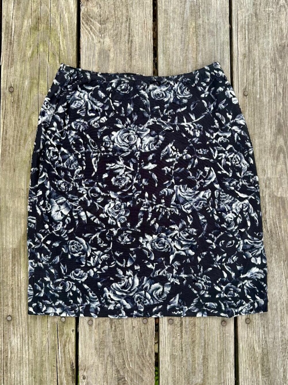 Blue Flower on Black above the knee Pencil skirt